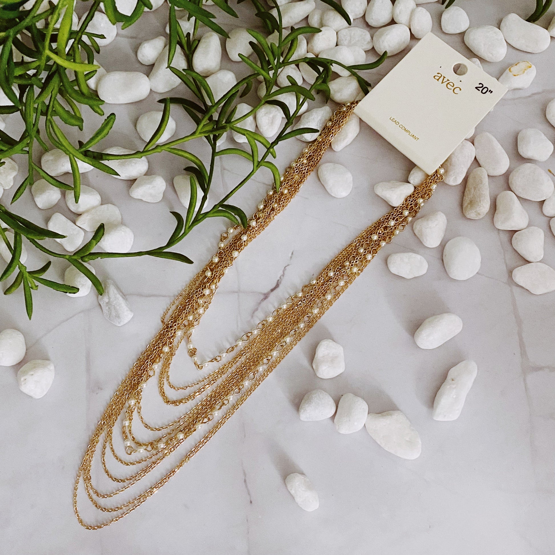 Beautifully Draping Pearl and Chain Necklace