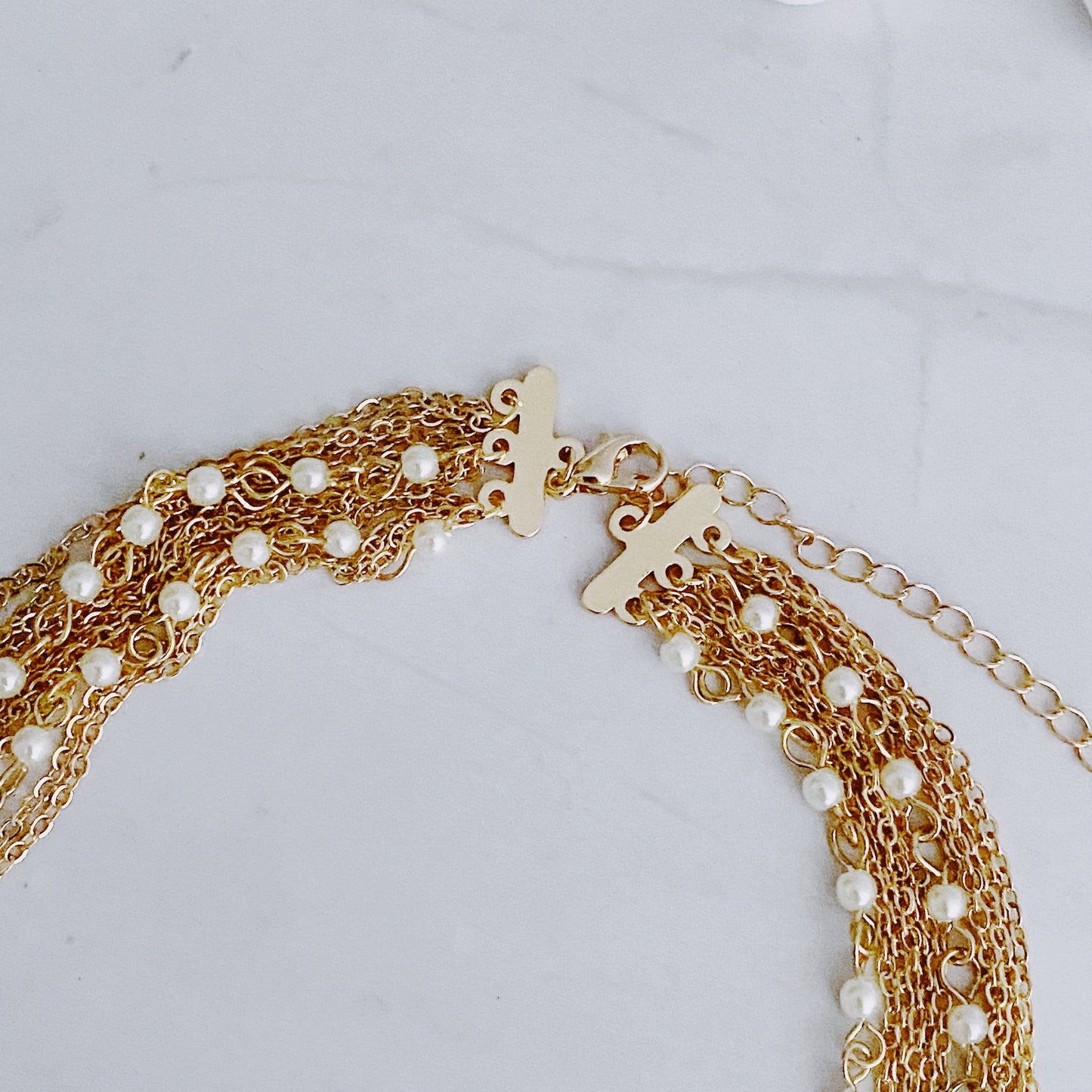 Beautifully Draping Pearl and Chain Necklace